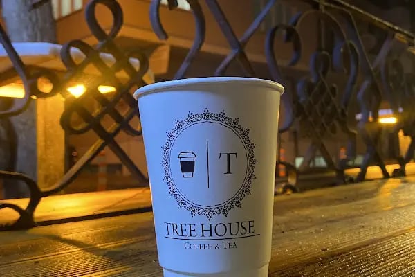TreeHouse Coffee Shop - Resim 8