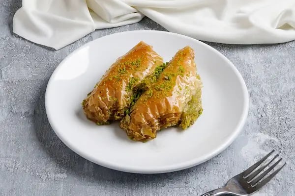 Atabey İskender - Resim 16