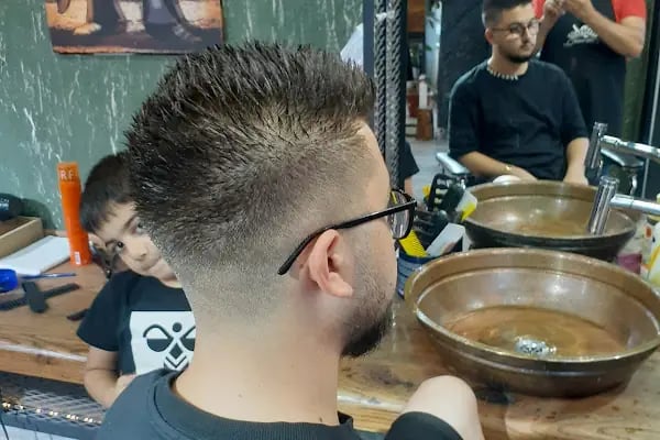 The barber - Resim 15