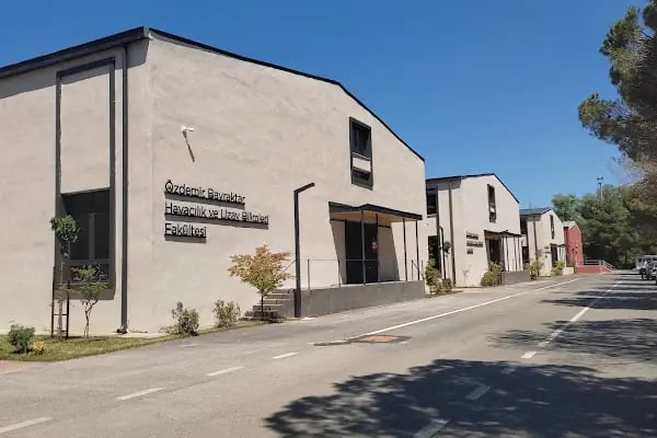 Samsun Üniversitesi Özdemir Bayraktar Havacılık ve Uzay Bilimleri Fakültesi - Resim 2