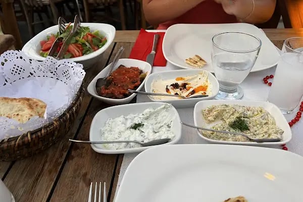 Bistro Marina Neyzar - Resim 15