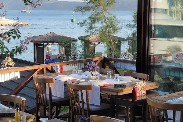 Bistro Marina Neyzar - Resim 1