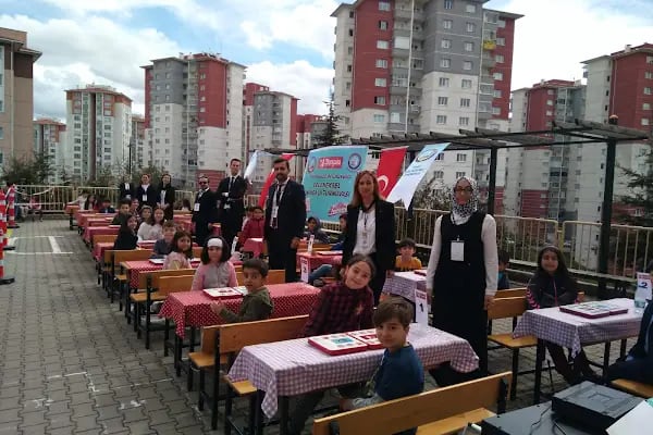 Toki Malazgirt İlkokulu - Resim 7