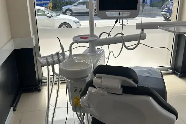 Diş Hekimi İsmail Berkhan Okur - Resim 10