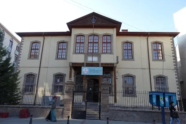 Meram Halk Eğitimi Merkezi Ek Binası - Resim 2