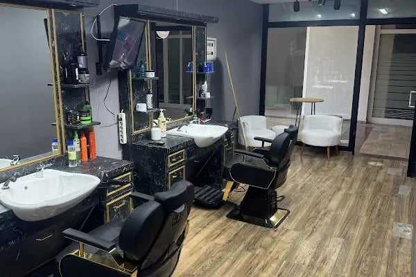 BARBER CLUB Uğur Üstünbaş Ataşehir erkek kuaförü - Resim 6
