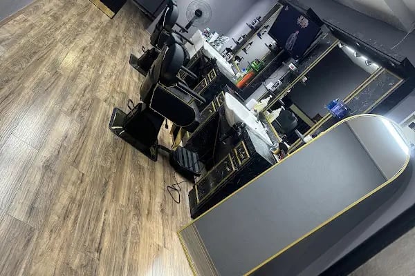 BARBER CLUB Uğur Üstünbaş Ataşehir erkek kuaförü - Resim 9