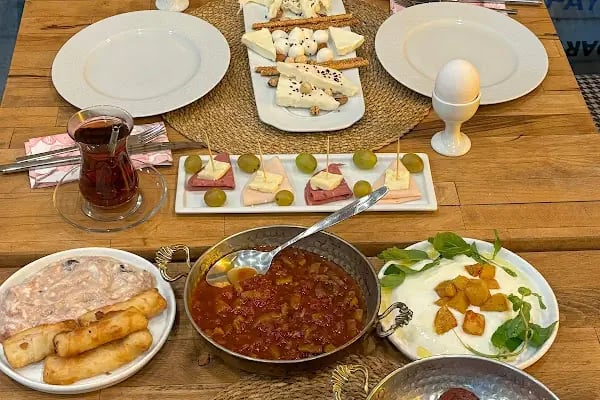 Fısıltı Cafe - Resim 3