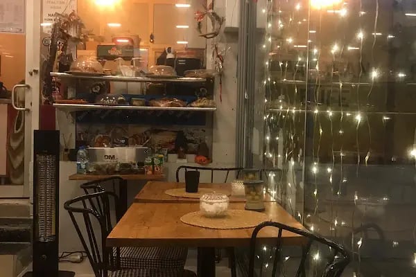 Fısıltı Cafe - Resim 9