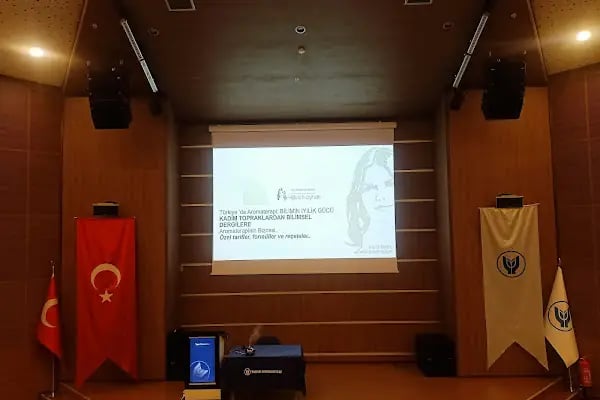 Yaşar Üniversitesi Konferans Salonu - Resim 2