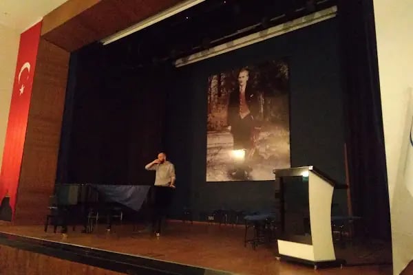 Yaşar Üniversitesi Konferans Salonu - Resim 10