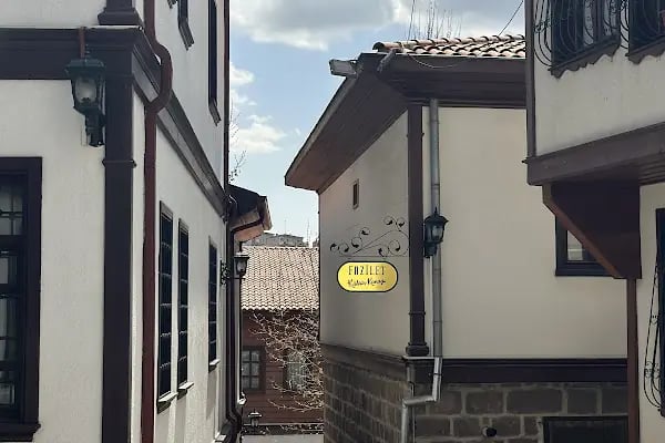 Melike Hatun Kültür Evi - Resim 4
