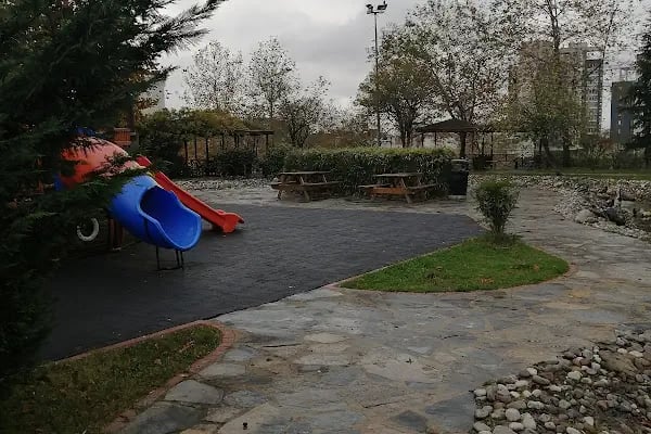 ATAŞEHİR BELEDİYESİ Nazım Hikmet Parkı - Resim 20