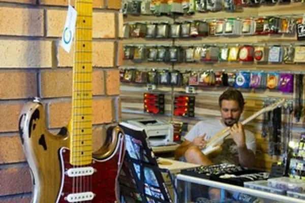 Rock Dükkanı Bakırköy Müzik Aletleri - Resim 6