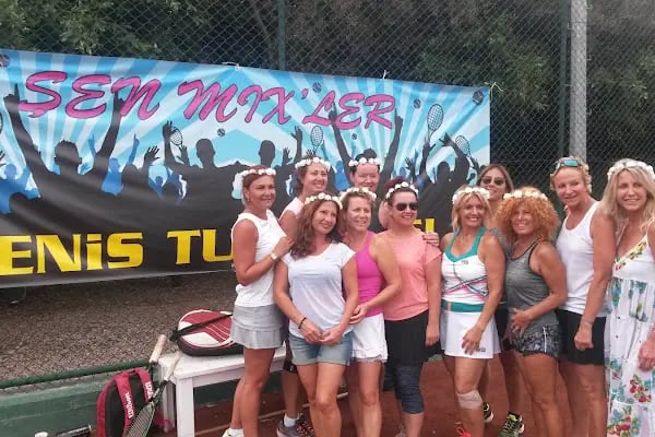 3 sısters tenis kulübü TORBA - Resim 6