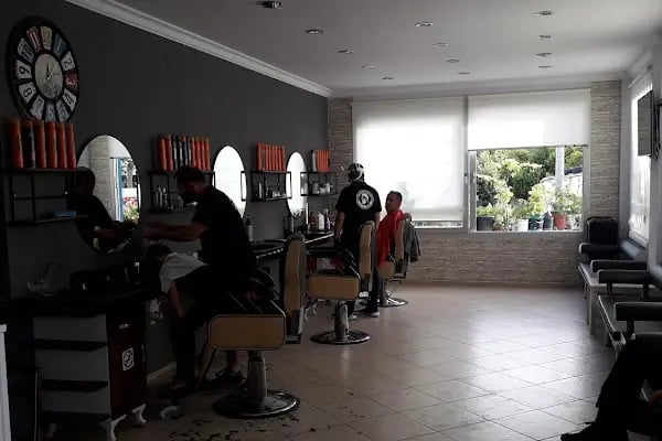Saloon Cadde Erkek Kuaförü - Resim 6