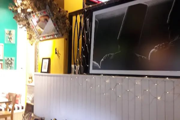 Her Şey AŞK tan Deli Cafe - Resim 8