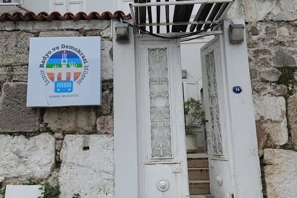 Radyo ve Demokrasi Müzesi - Resim 9