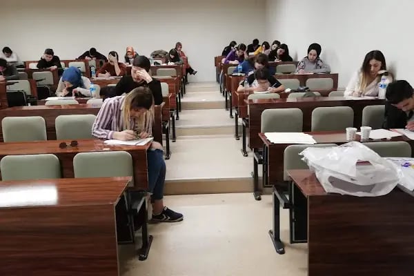 İstanbul Gelişim Üniversitesi - Resim 18