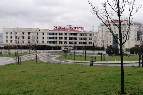 İstanbul Gelişim Üniversitesi - Resim 5