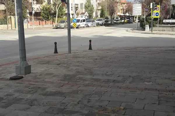 Türkiye İş Bankası Meram/Konya Şubesi - Resim 6