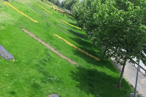 Bağcılar Belediyesi Nilüfer Kadayıfçıoğlu Parkı - Resim 10