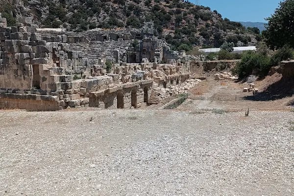 Antalya Demre İlçe Halk Kütüphanesi - Resim 6