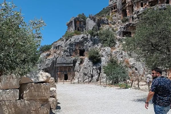 Antalya Demre İlçe Halk Kütüphanesi - Resim 5