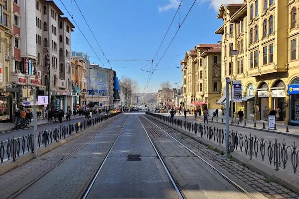 Laleli-İstanbul Üniversitesi - Resim 4