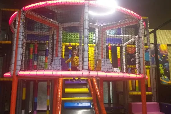 Bambampark kafe - Resim 5