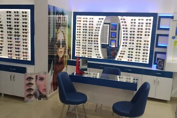 Parlar Optik - Resim 1