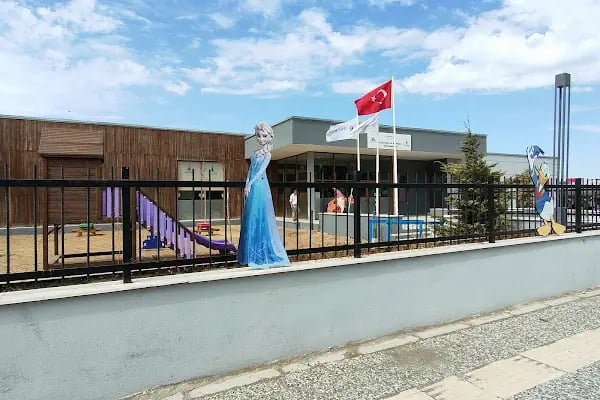 İZMİR BÜYÜKŞEHİR BELEDİYESİ İZELMAN A.Ş. Aliağa Kreş ve Anaokulu Eğitim Merkezi - Resim 1