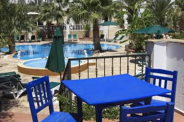 Hotel La Rosa - Resim 9
