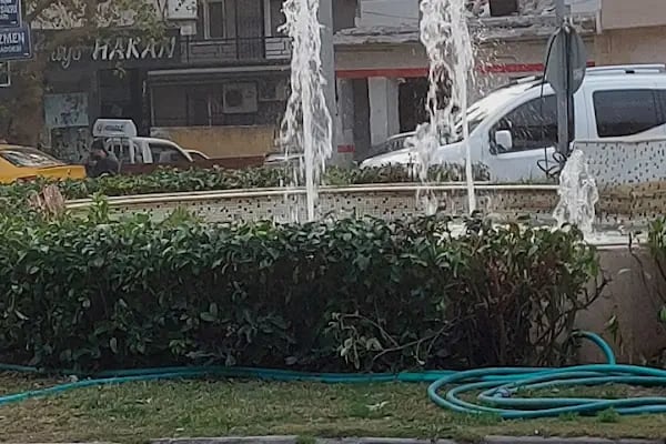 Üçkuyular Meydanı - Resim 4