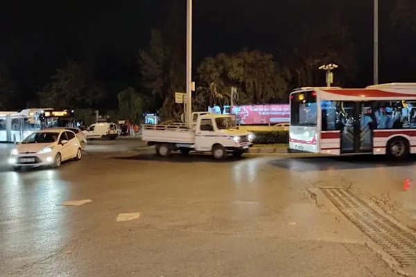 Üçkuyular Meydanı - Resim 14