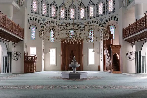 Hacı Zehra Yazaroğlu Camii - Resim 2